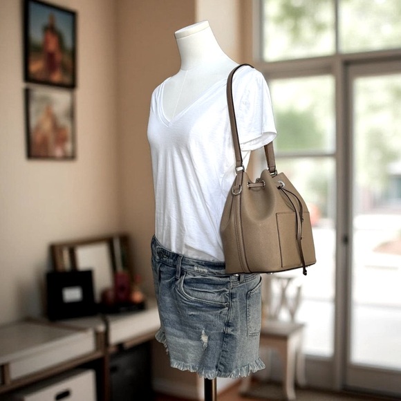 Michael Kors Handbags - Authentic Michael Kors Tan Greenwich Saffiano Leather Bucket Bag!